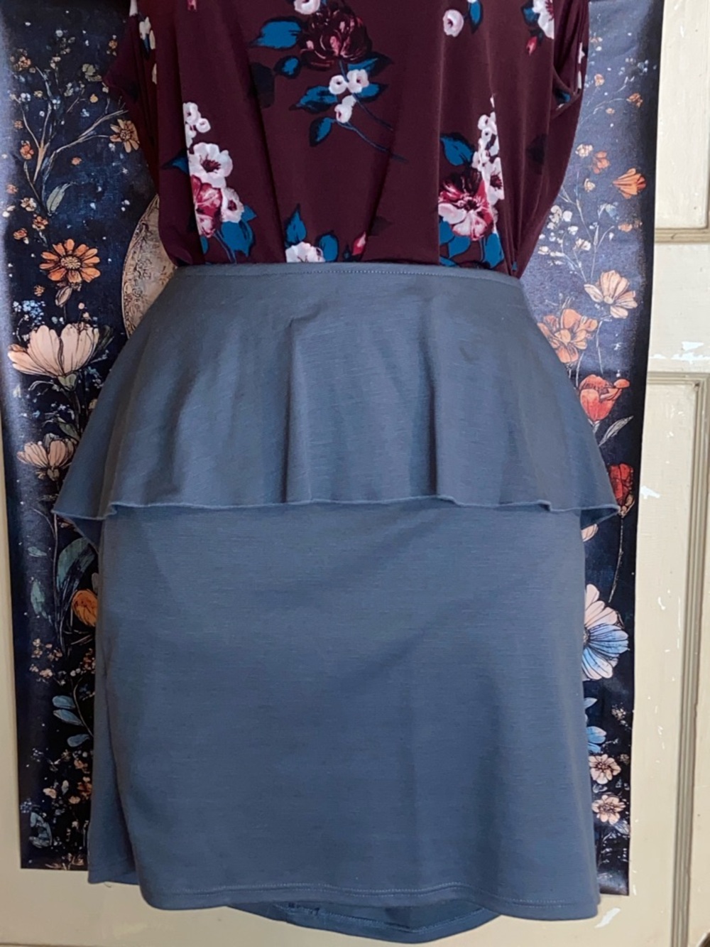 GRAY PEPLUM MINI SKIRT Ruffled Lily White